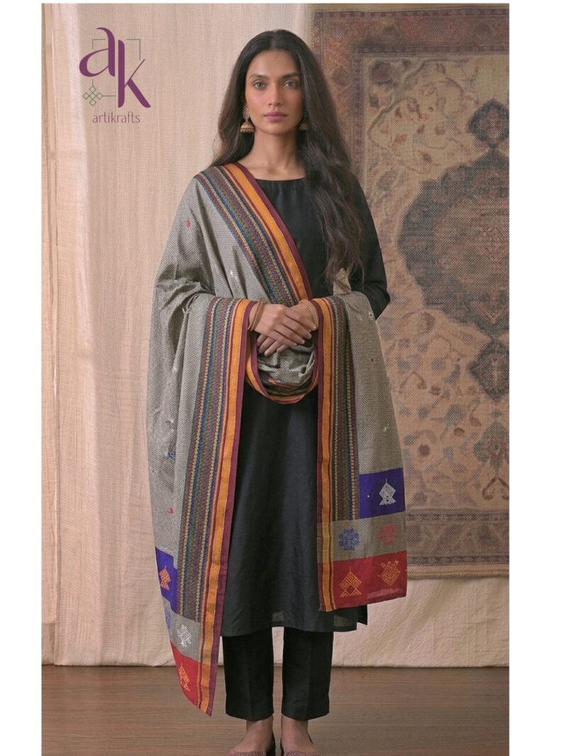 Grey Kasuti Khunn Dupatta